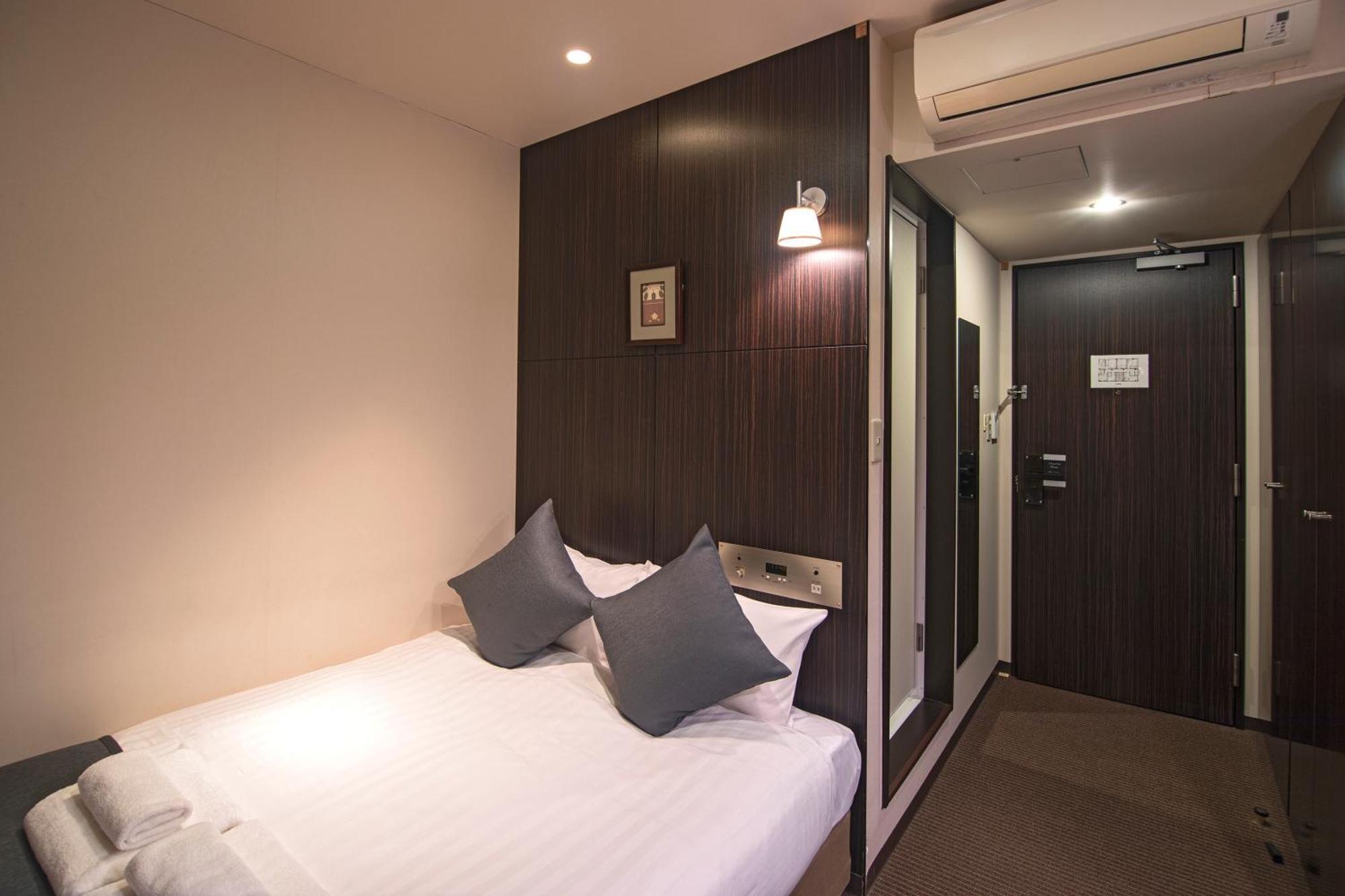 Wonz Hotel Self-Check-In Osaka Exterior photo
