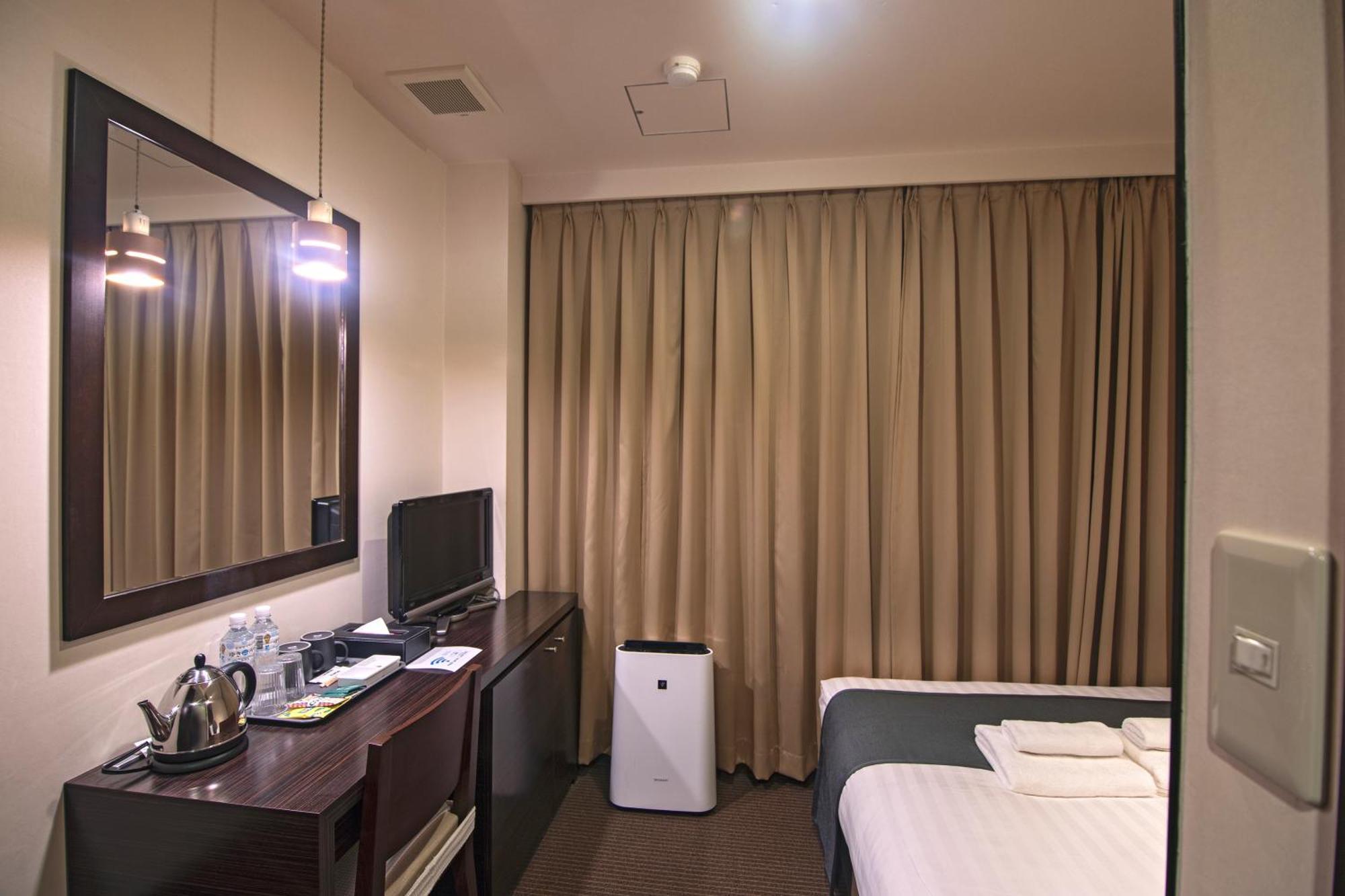 Wonz Hotel Self-Check-In Osaka Exterior photo