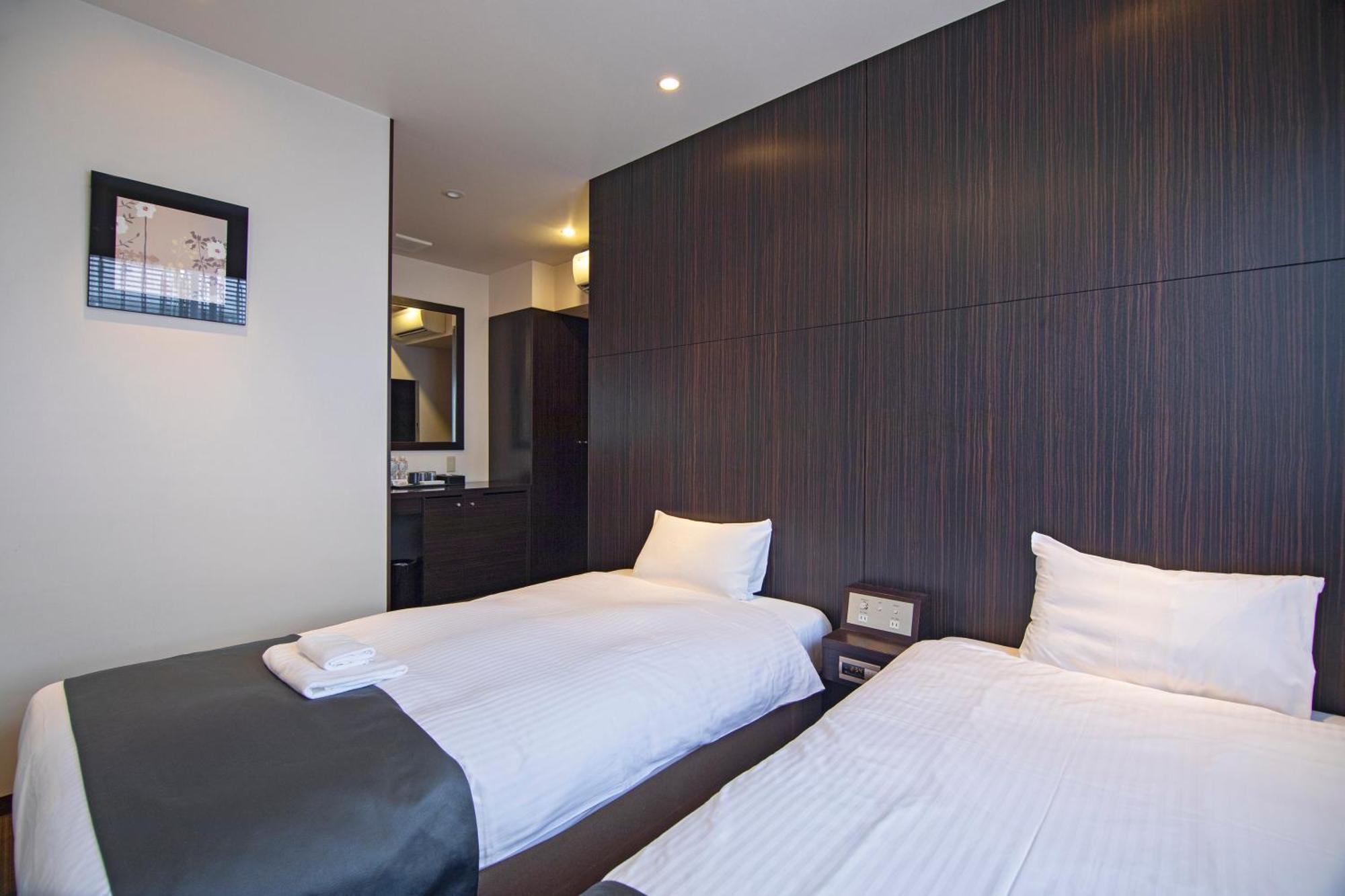 Wonz Hotel Self-Check-In Osaka Exterior photo