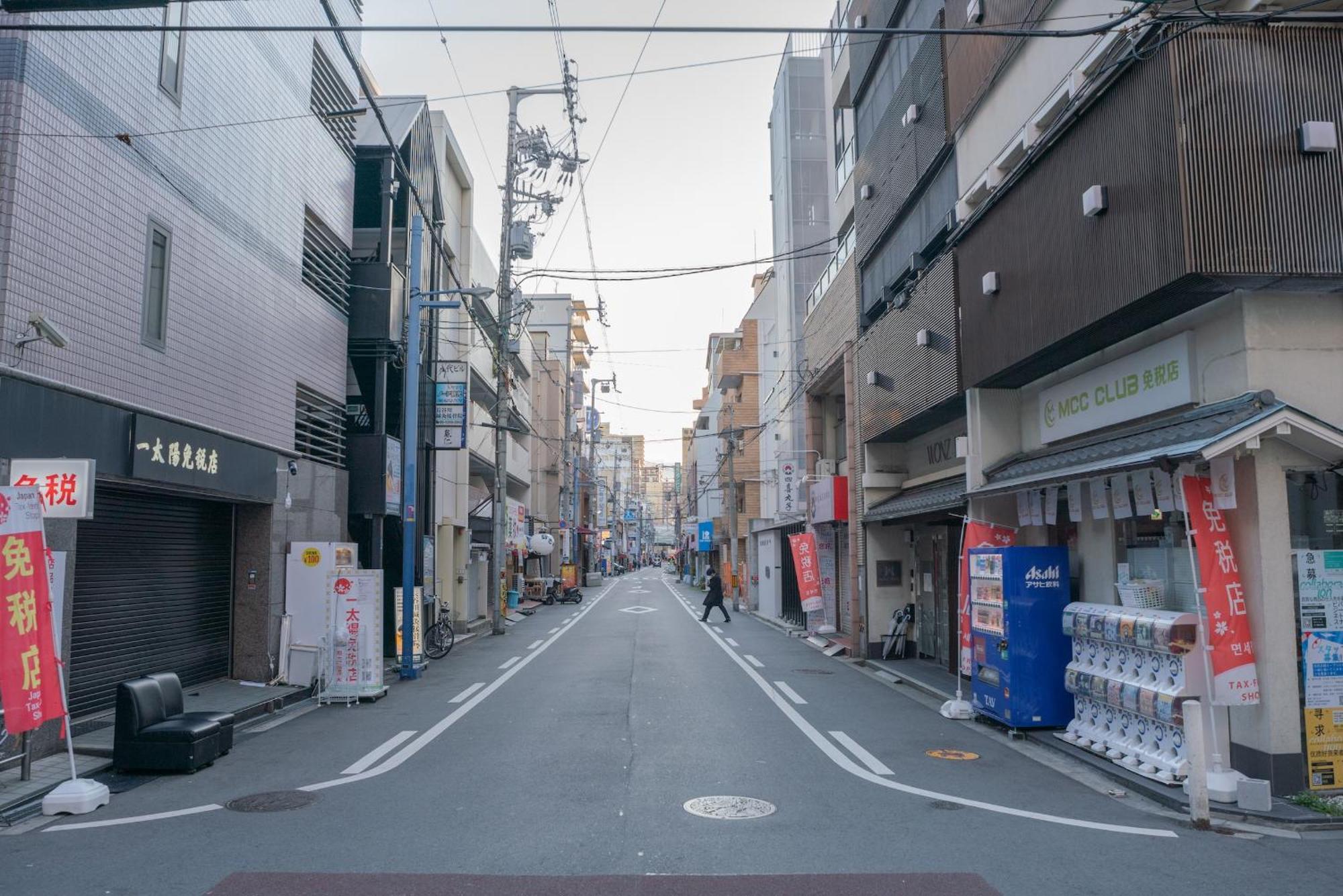 Wonz Hotel Self-Check-In Osaka Exterior photo