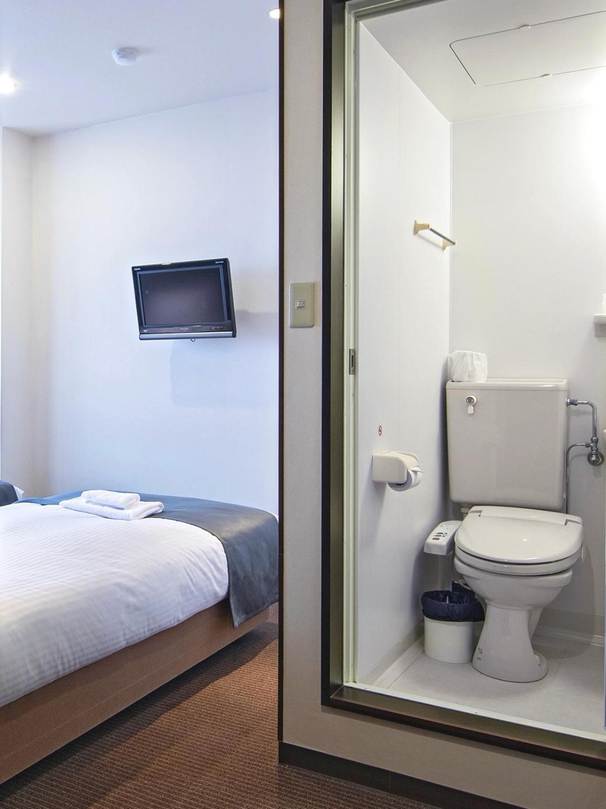 Wonz Hotel Self-Check-In Osaka Exterior photo