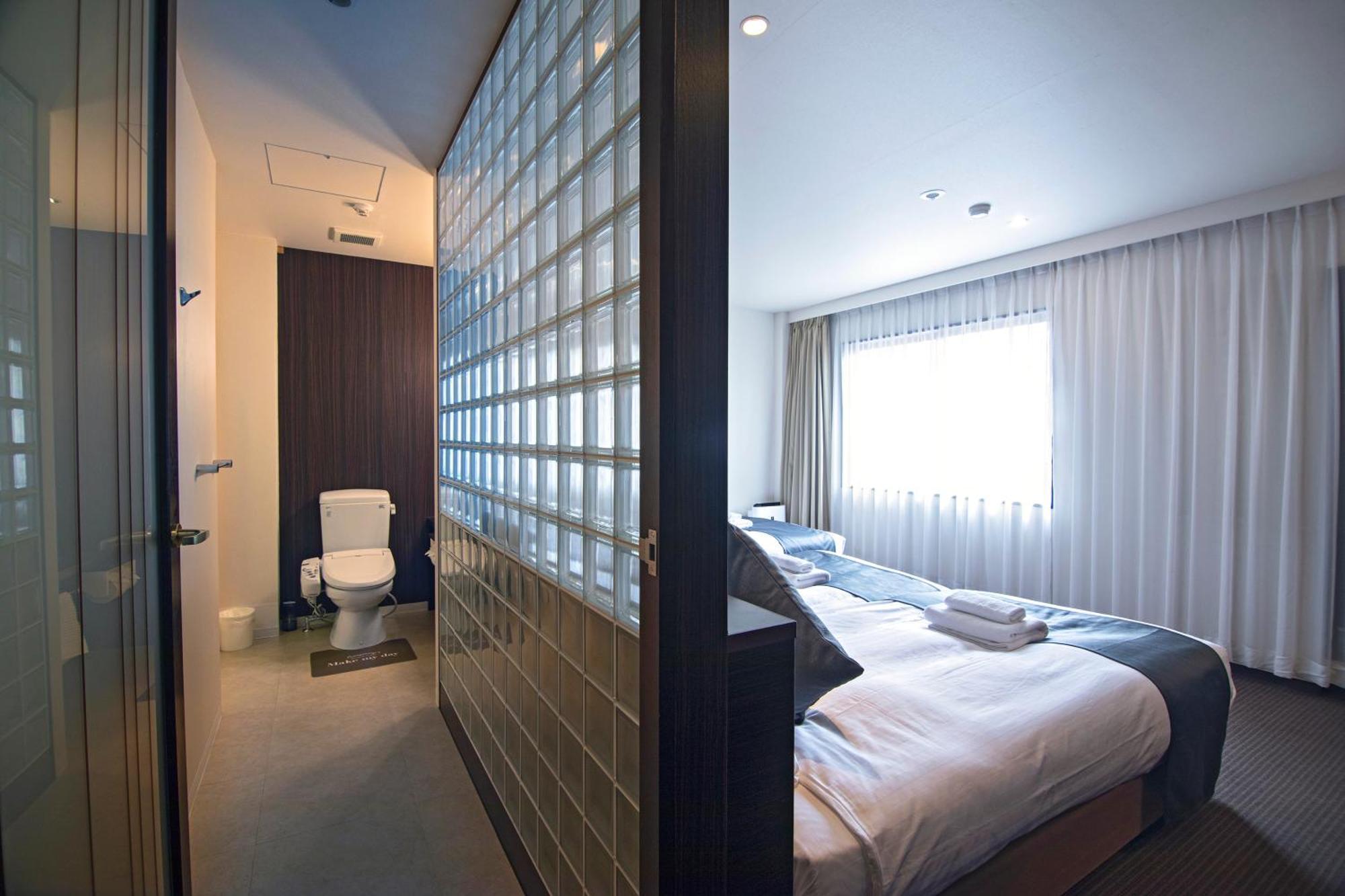Wonz Hotel Self-Check-In Osaka Exterior photo