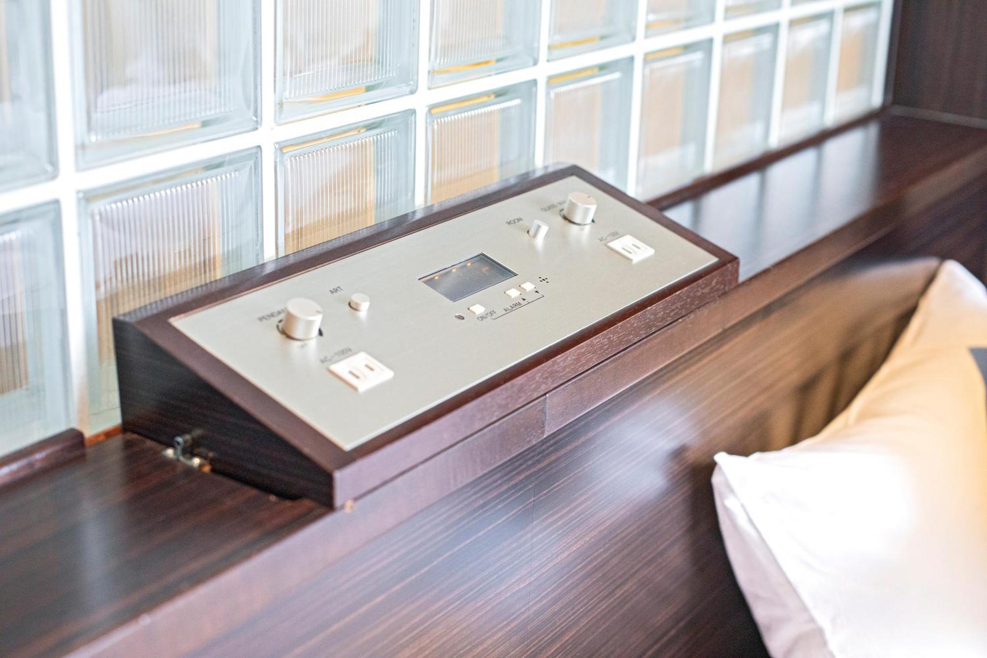 Wonz Hotel Self-Check-In Osaka Exterior photo