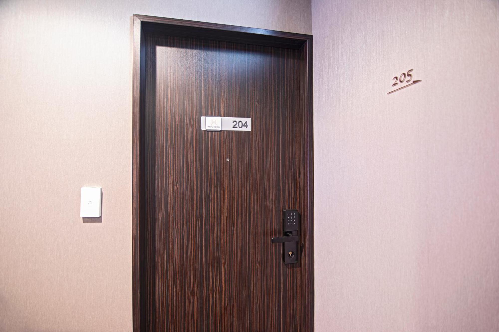 Wonz Hotel Self-Check-In Osaka Exterior photo