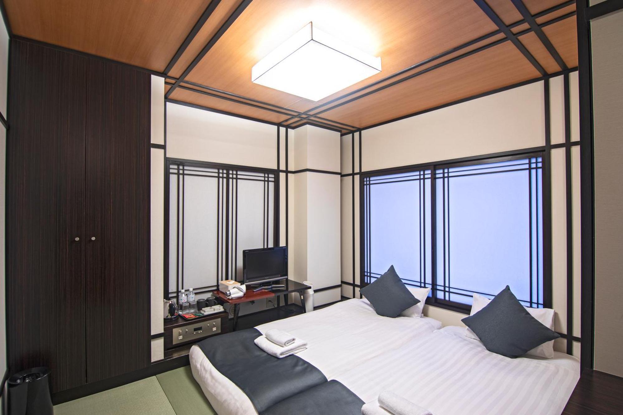 Wonz Hotel Self-Check-In Osaka Exterior photo