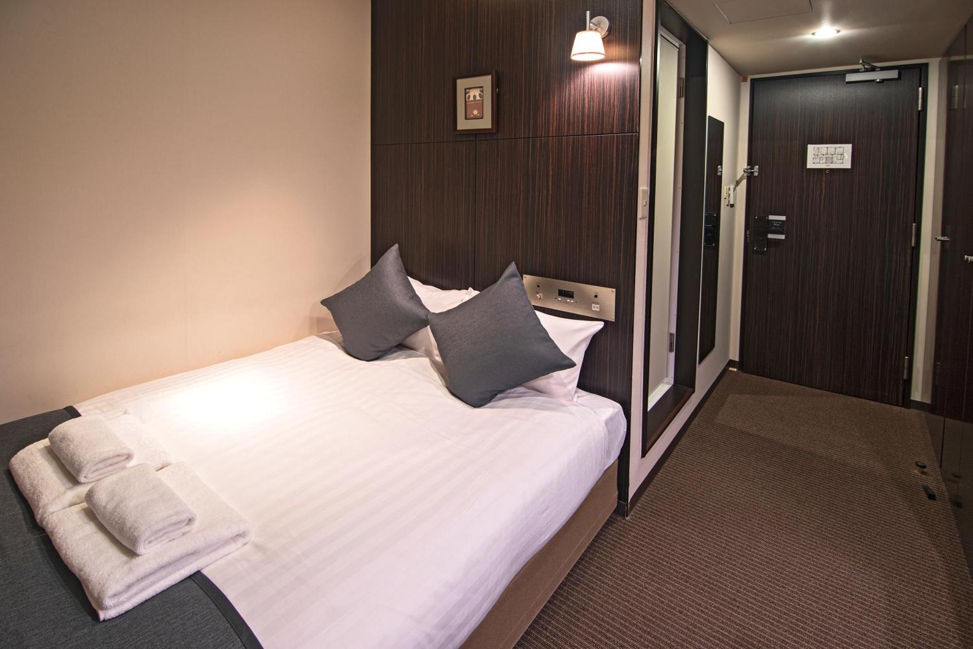 Wonz Hotel Self-Check-In Osaka Exterior photo