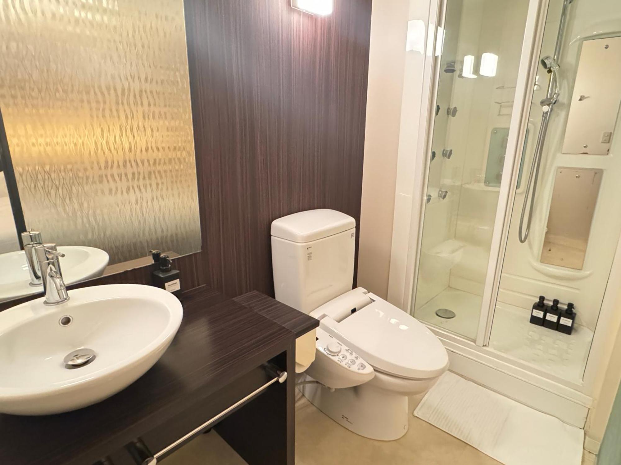 Wonz Hotel Self-Check-In Osaka Exterior photo